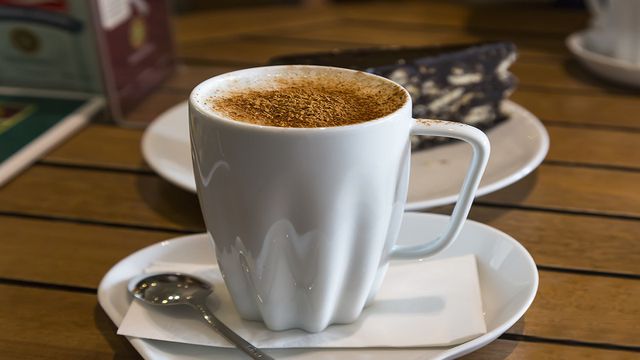 طريقة عمل السحلب بالحليب