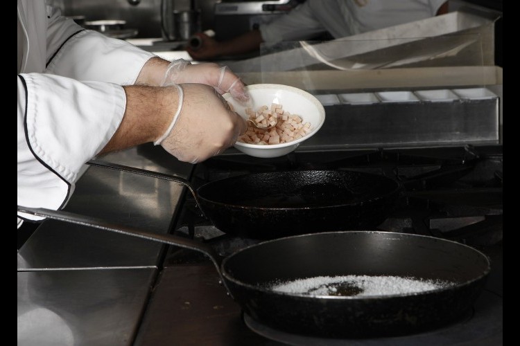 0dcb6e7db2d8bd1c9764d083a3e3ae4b_w750_h500