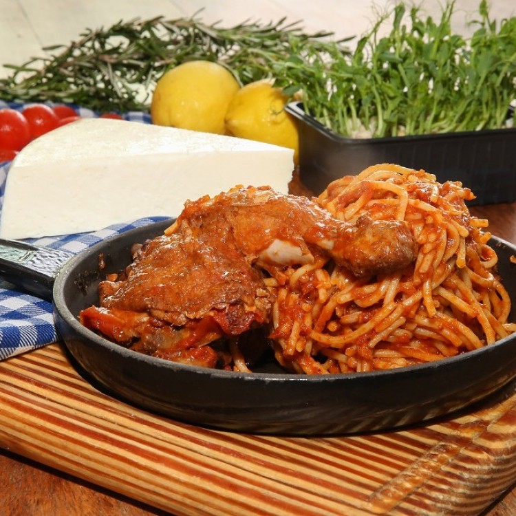 126df082998fdfe9ff5006c8645b50be_w750_h750 مكرونة بالدجاج والصلصة