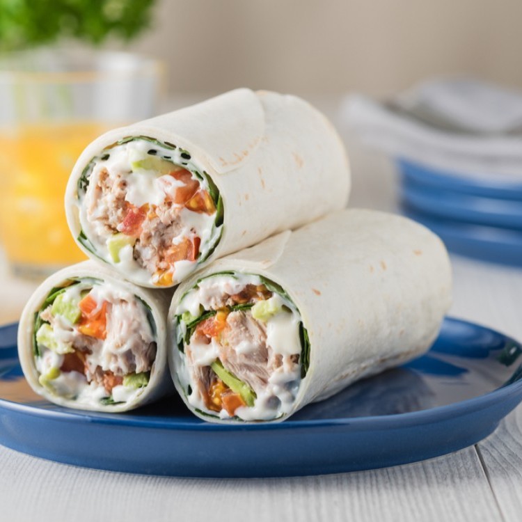 لفائف التونا بالأفوكادو للرجيم