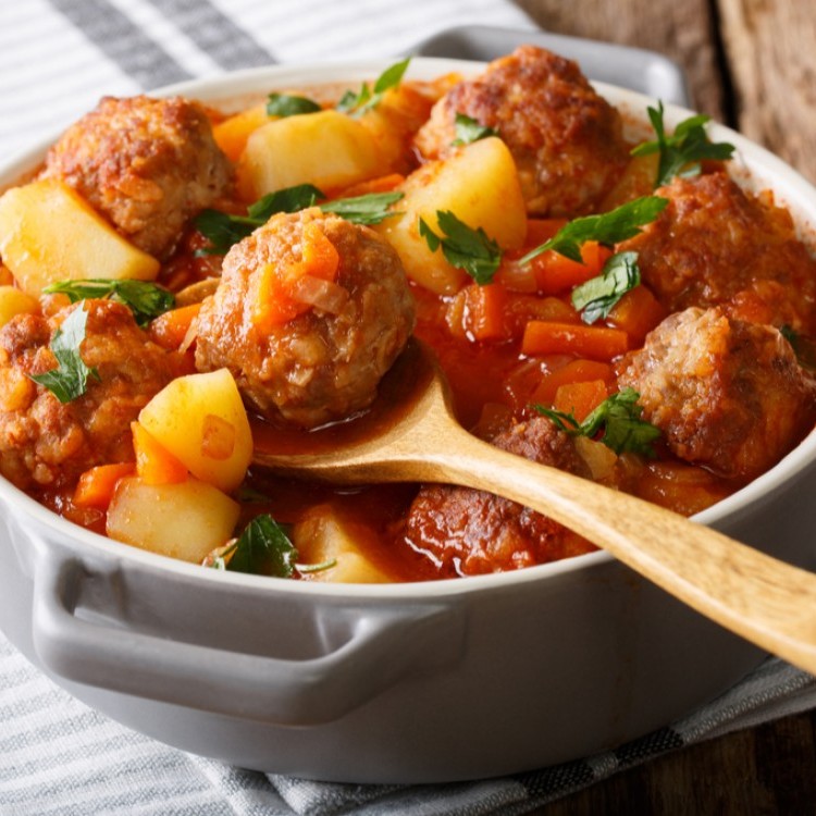 إيدام البطاطس مع كرات اللحم