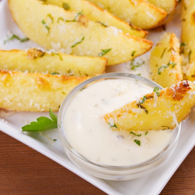 1d5272a2daecc64e098e787deddabef4_w750_h750 بطاطس محمرة بجبن البارميزان للسحور