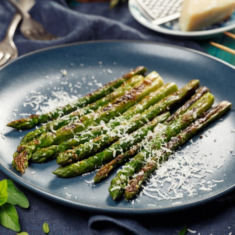 1ee447a26be93031561363b293871e07_w750_h750 هليون مشوي مع جبن البارميزان للرجيم