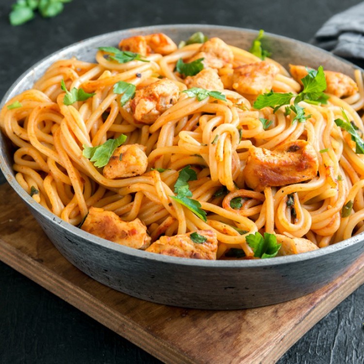 2122d87272d7222b94c74489ae8aa3d0_w750_h750 سباجيتي الدجاج