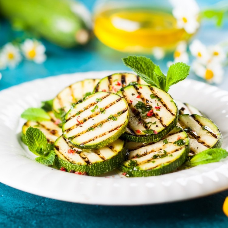 2164a560c646df0f78e796f54d988338_w750_h750 كوسا مشوي بالثوم