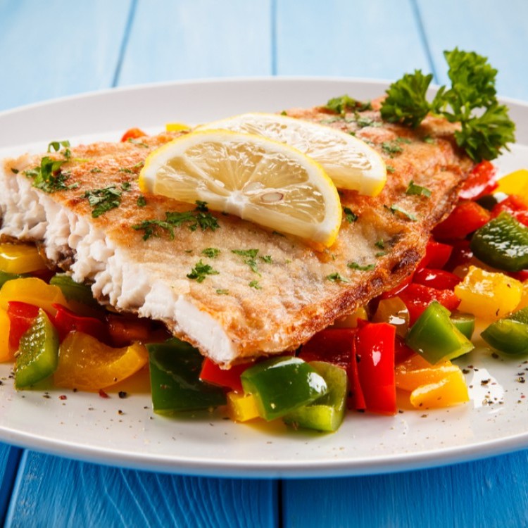 23b174d9c9bdec19bf2c02fc6693441c_w750_h750 فيليه سمك مشوي مع الفلفل الملون للرجيم