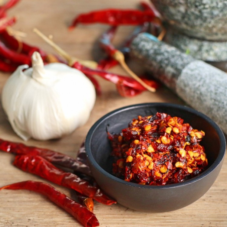 23ea06cdb160b01fc548f519aa0c85cd_w750_h750 معجون الفلفل الحار بالثوم
