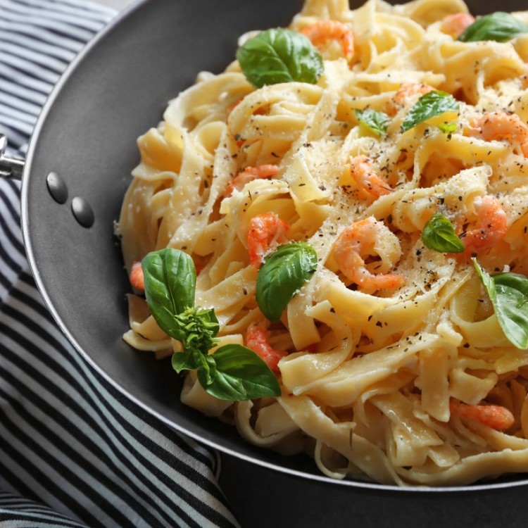 24dbce4e00bc50cdee93b79db8cad5f7_w750_h750 فيتوشيني الفريدو بالروبيان