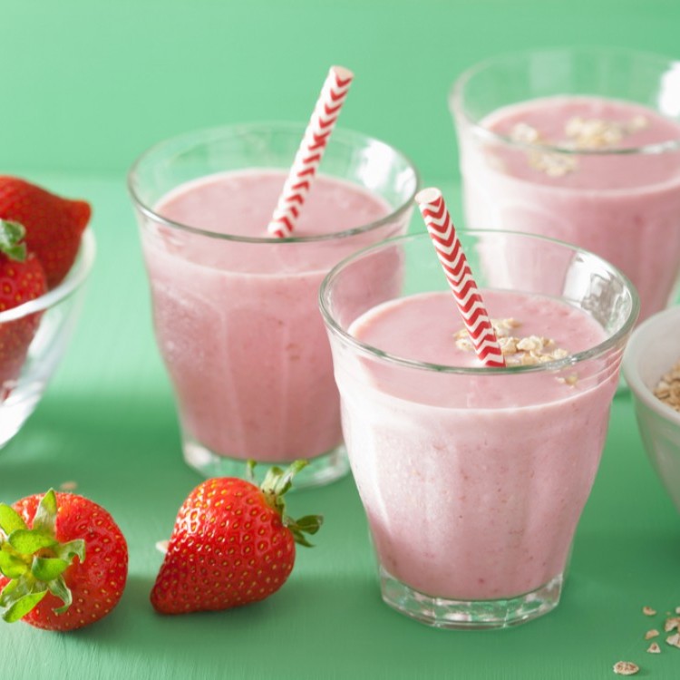 سموذي الفراولة والشوفان