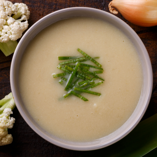 321d23fc9aebc718c4b995b1bb7b6254_w750_h750 شوربة القرنبيط مع الكراث