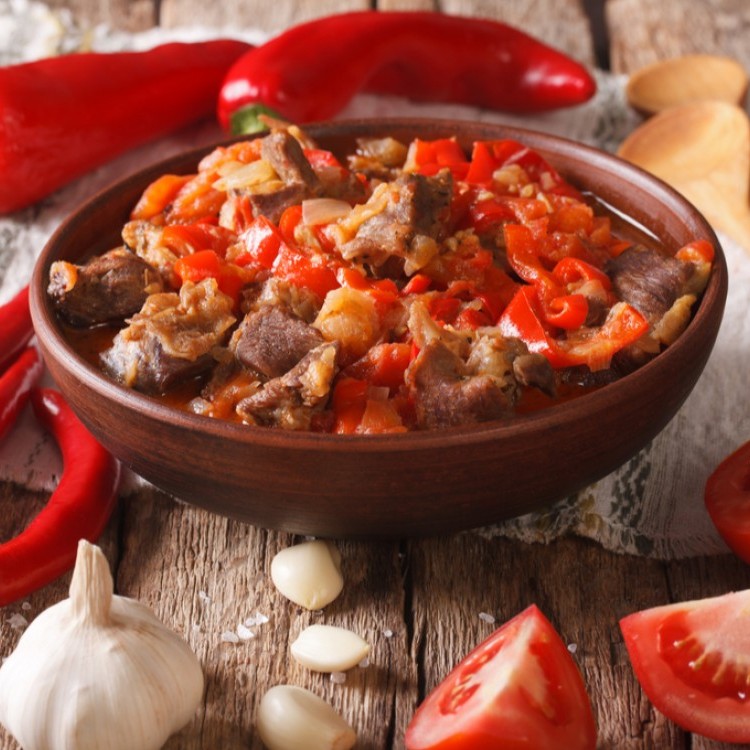 ايدام اللحم الحار بالطماطم