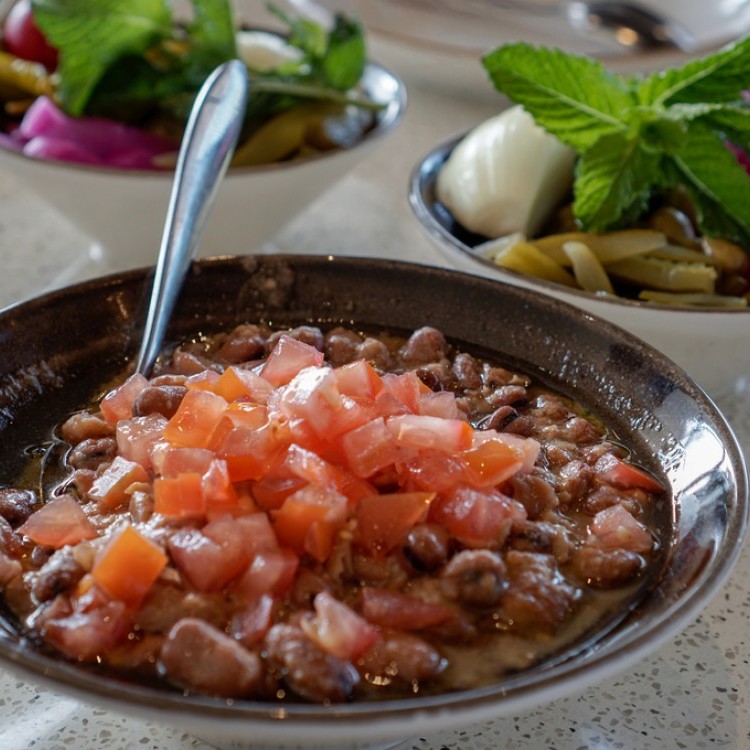 3a4d49e0baf7f6b7e00cc4de951f2768_w750_h750 الفول بدبس الرمان لفطور شهي