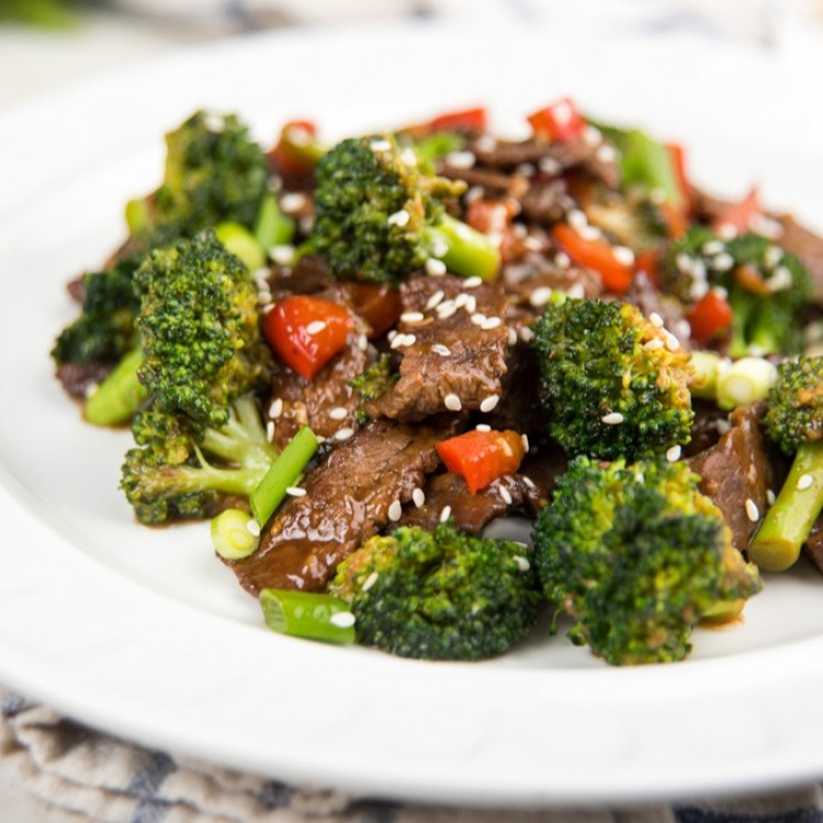 3c401af7fd4eeb298cf54ccc779b10ed_w750_h750 لحم مع البروكلي والفلفل الأحمر للرجيم