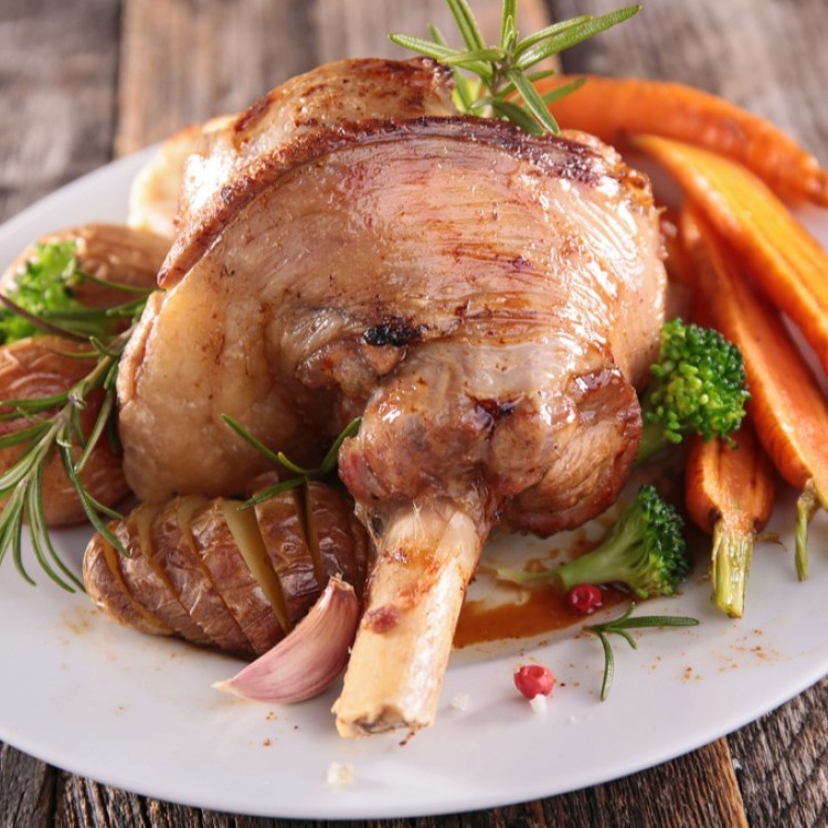 فخد خروف مشوي