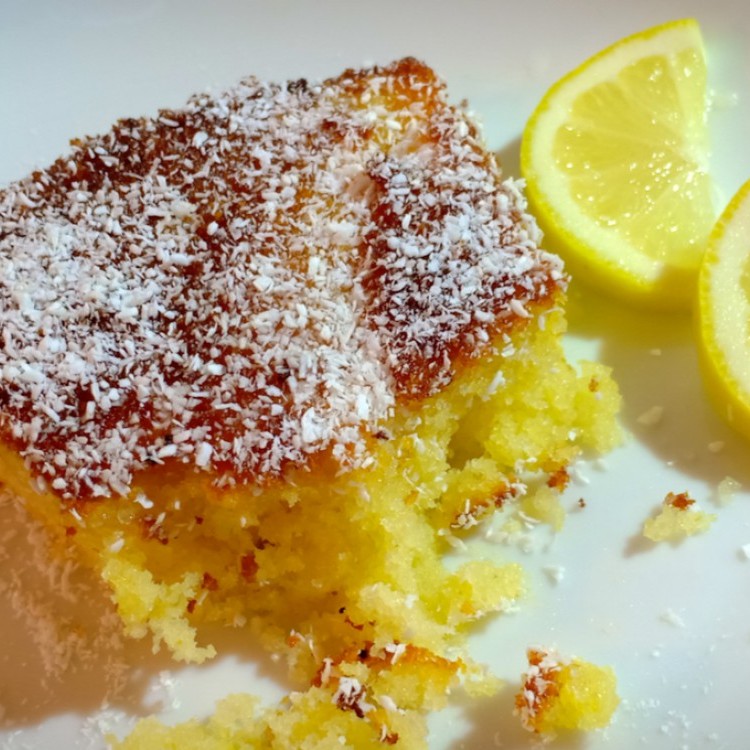 417686c37442d83f36c92bf9efc0354a_w750_h750 كيكة جوز الهند بالزبادي