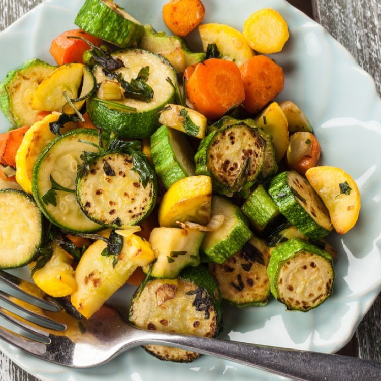 42162ab0ef7c1635f1b96a49b501cc9f_w750_h750 خضار متبلة مشوية بالفرن