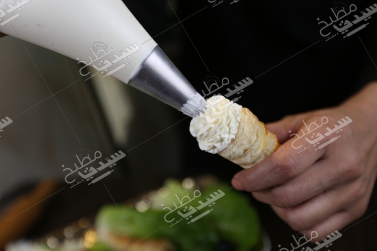 43d9f30dd9e297457e6a6afa494cc698_w750_h500