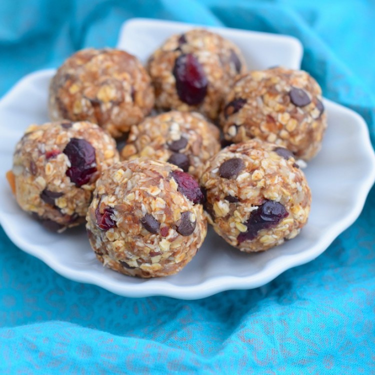 كرات البلوبيري مع جوز الهند لحلى صحي