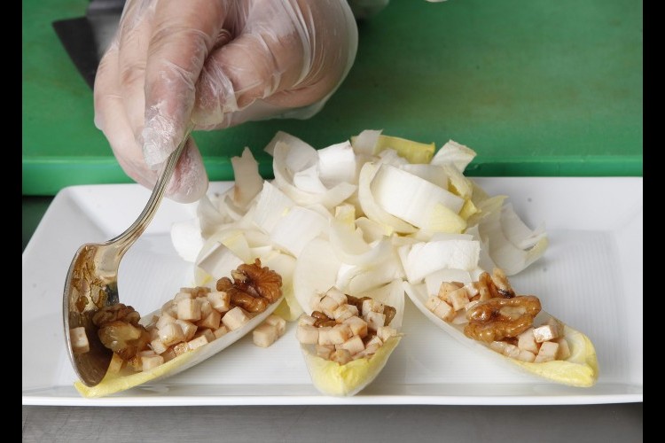 46170441fc1614cadd91737cd6c437ce_w750_h500