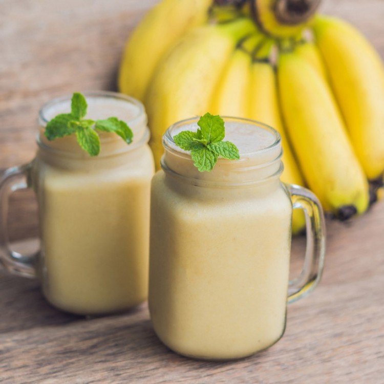 4d3fac1301e8aca7ebf785f59ca25cf6_w750_h750 سموذي الموز بالزبادي