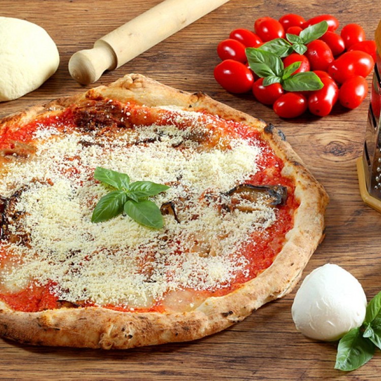 4f1a7cefe4836ad1f88d661499062736_w750_h750 بيتزا بالريحان والجبن