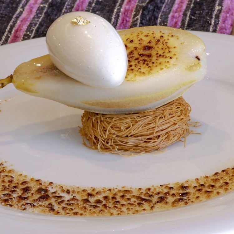 5403f0f402750baf0bcb537898edd819_w750_h750 عثملّية مع الإجاص المسلوق