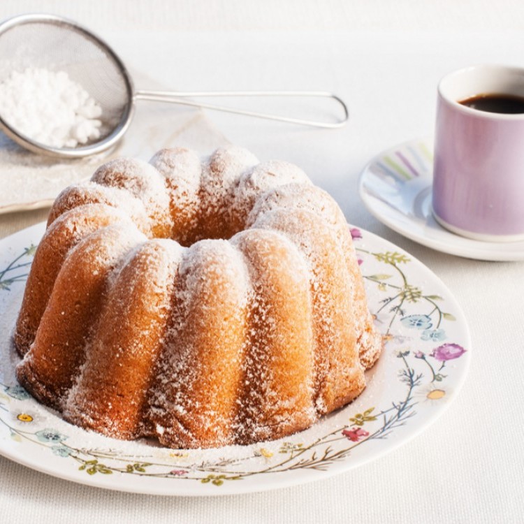 5f87120e83ecba15e695270cbc01c2ae_w750_h750 كيكة الزبادي الهشة