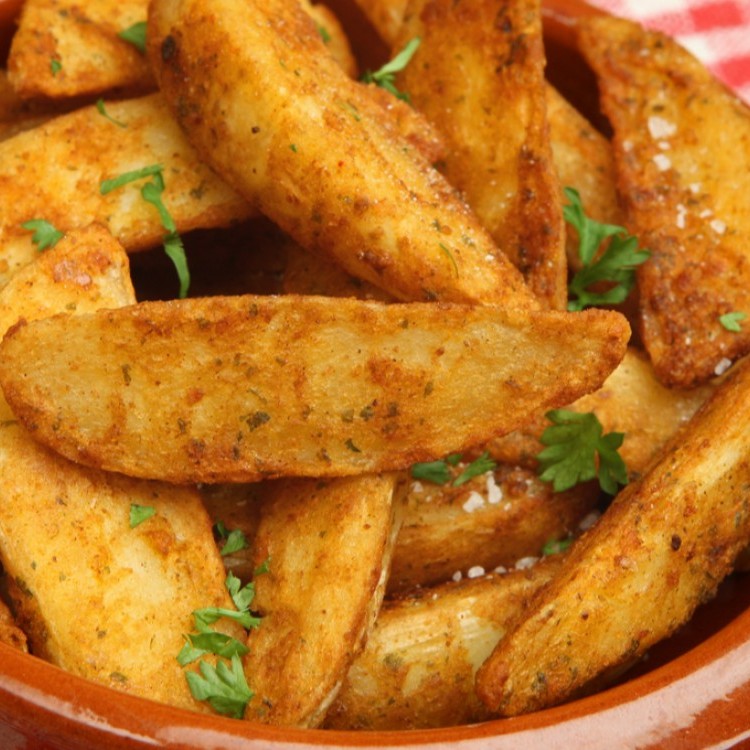 63509f85d0efbf32f287b7f3b0d987ce_w750_h750 بطاطس محمرة مع بهارات الكاجون للمقبلات
