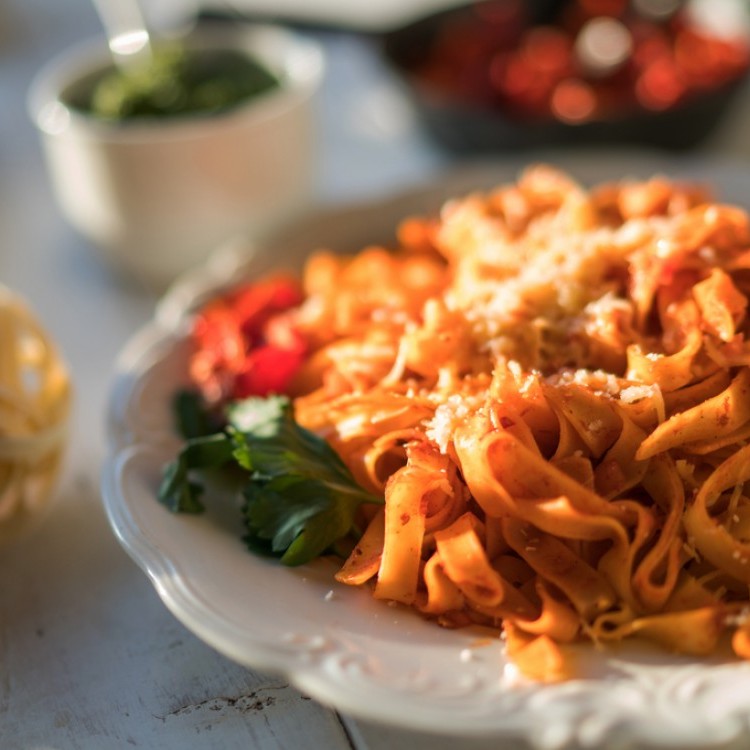 باستا بالطماطم المجففة