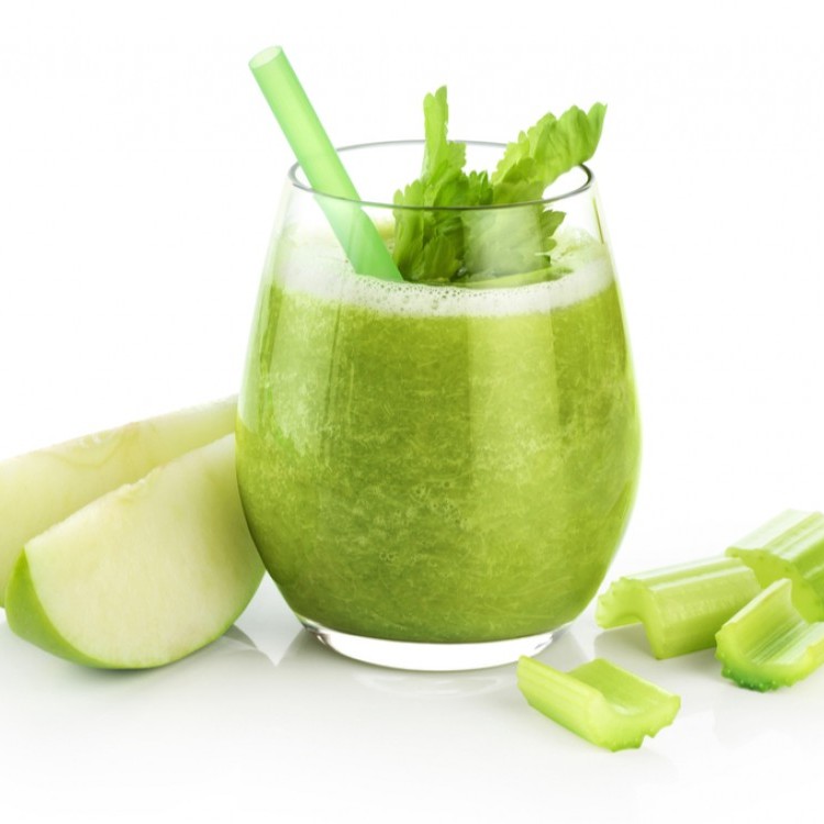 6f4d438698c32e93ff86da29a1b5cbbd_w750_h750 عصير الكرفس والتفاح لمرضى السكري