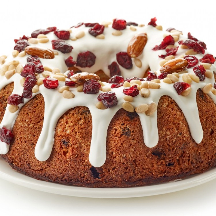 كيك الفواكة المجففة بتغليفة الجبن الكريمي