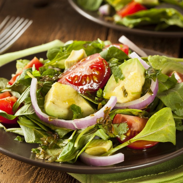 78b70d2616ba46fd44b71e0b16884040_w750_h750 سلطة الأفوكادو بالأرضي شوكي والطماطم