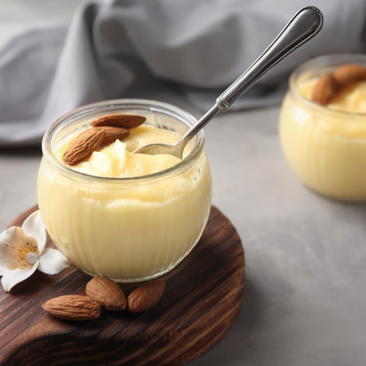 حلى الكاسترد باللوز لضيافة العيد