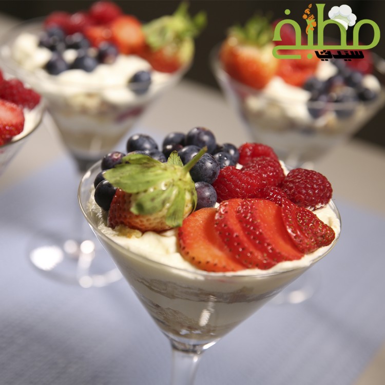 7d677cba1ebc02ada9b30c6ffb535cdd_w750_h750 أكواب حلى الفواكة والكريمة خطوة بخطوة بالصور