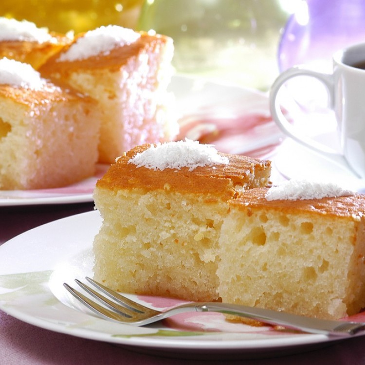 81fd345a31538aec577a72e495cad76e_w750_h750 كيكة جوز الهند بالسميد