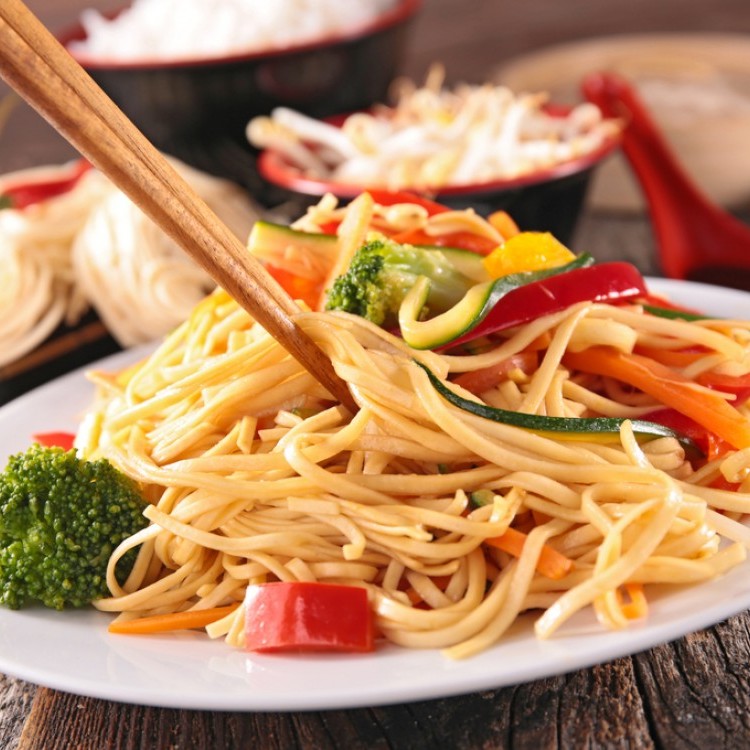 مكرونة صينية بالخضار