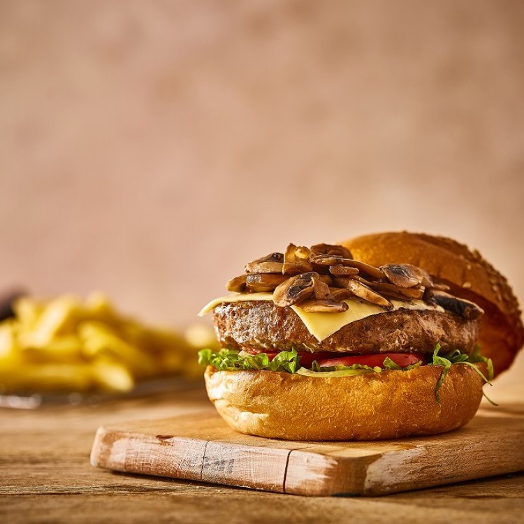 برجر بالمشروم والجبن