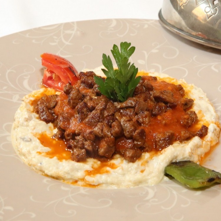 940261b7e07e01ee28fd55714f47860d_w750_h750 متبل باذنجان باللحم