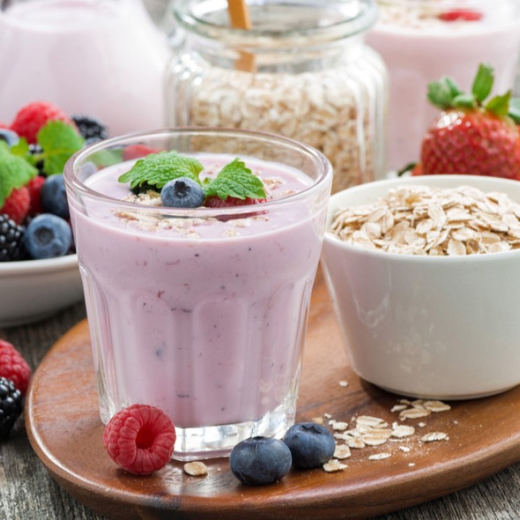 aaafed6e5801c51cc755af22a05a7945_w750_h750 سموذي الفراولة بالشوفان لفطور صحي