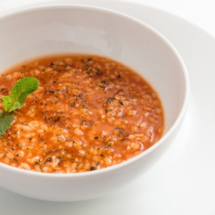 شوربة البرغل بالطماطم