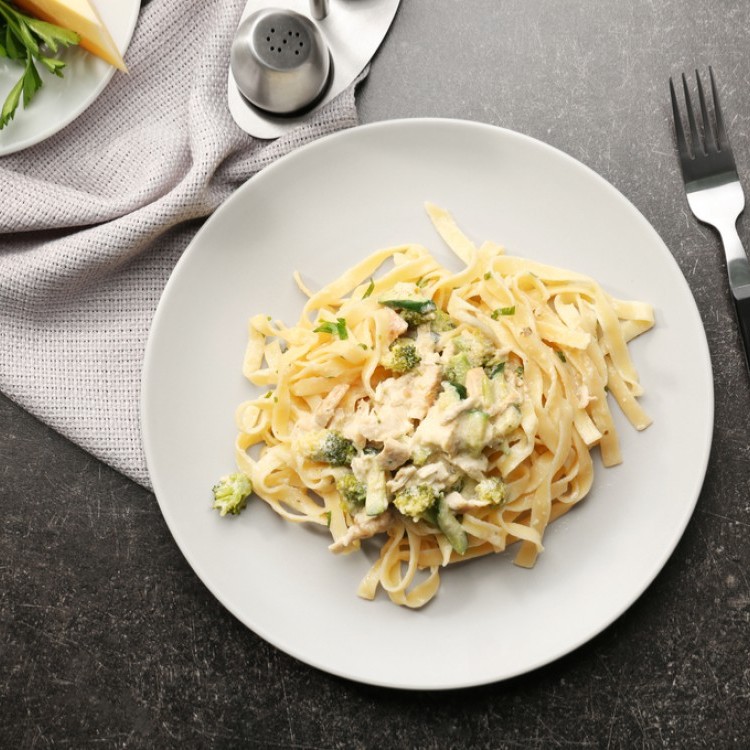 ae5a1ff4a685c87b9a31f85818e89491_w750_h750 باستا بالكريمة والثوم