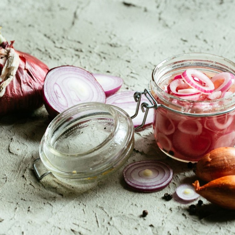 b62013711d7a754c2b2677fafbf3c7a3_w750_h750 مخلل البصل