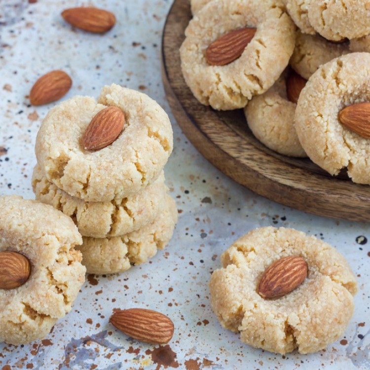 b8b6e4d27cd1fe61e2ed8c2c610e8e36_w750_h750 كوكيز الزبدة باللوز