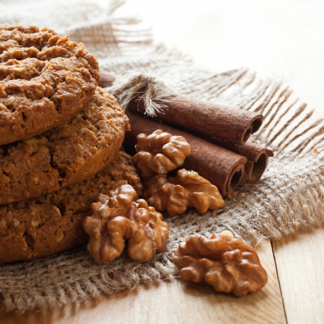 كوكيز بالجوز والقرفة