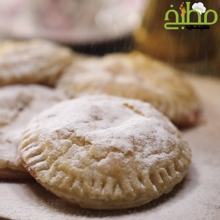 حلى البف باستري بالقشطة خطوة بخطوة بالصور