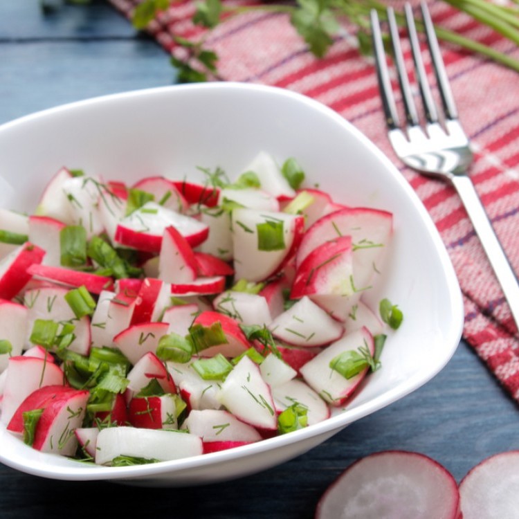 c2a027dee10dde5008a5ebbf88f94947_w750_h750 سلطة الفجل بالبقدونس والأعشاب