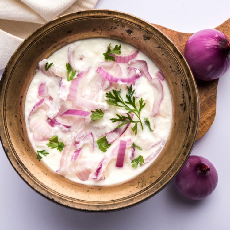 سلطة الزبادي الهندية