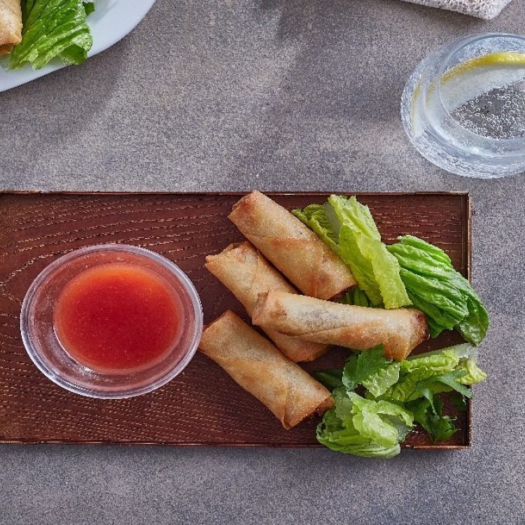 d89e766d4f0e414c2c07c0c3f07a5a47_w750_h750 سبرينج رول مع صلصة الفلفل الحلو