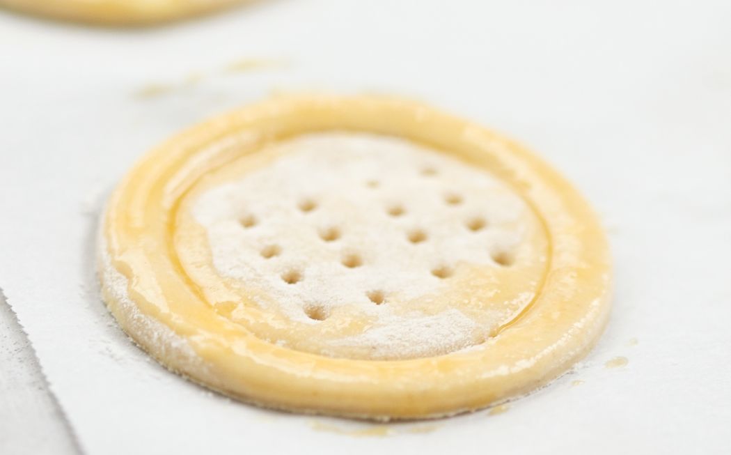 أزرار الملابس