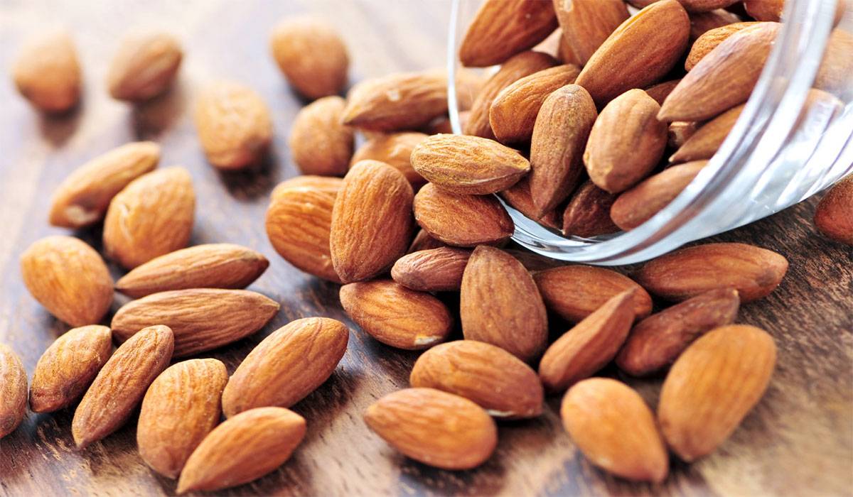 فوائد اللوز